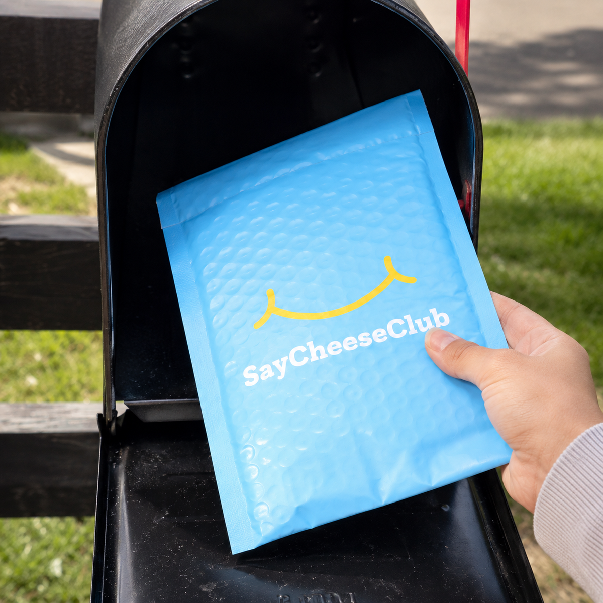 Mailing back dental impressions in the prepaid SayCheeseClub return box