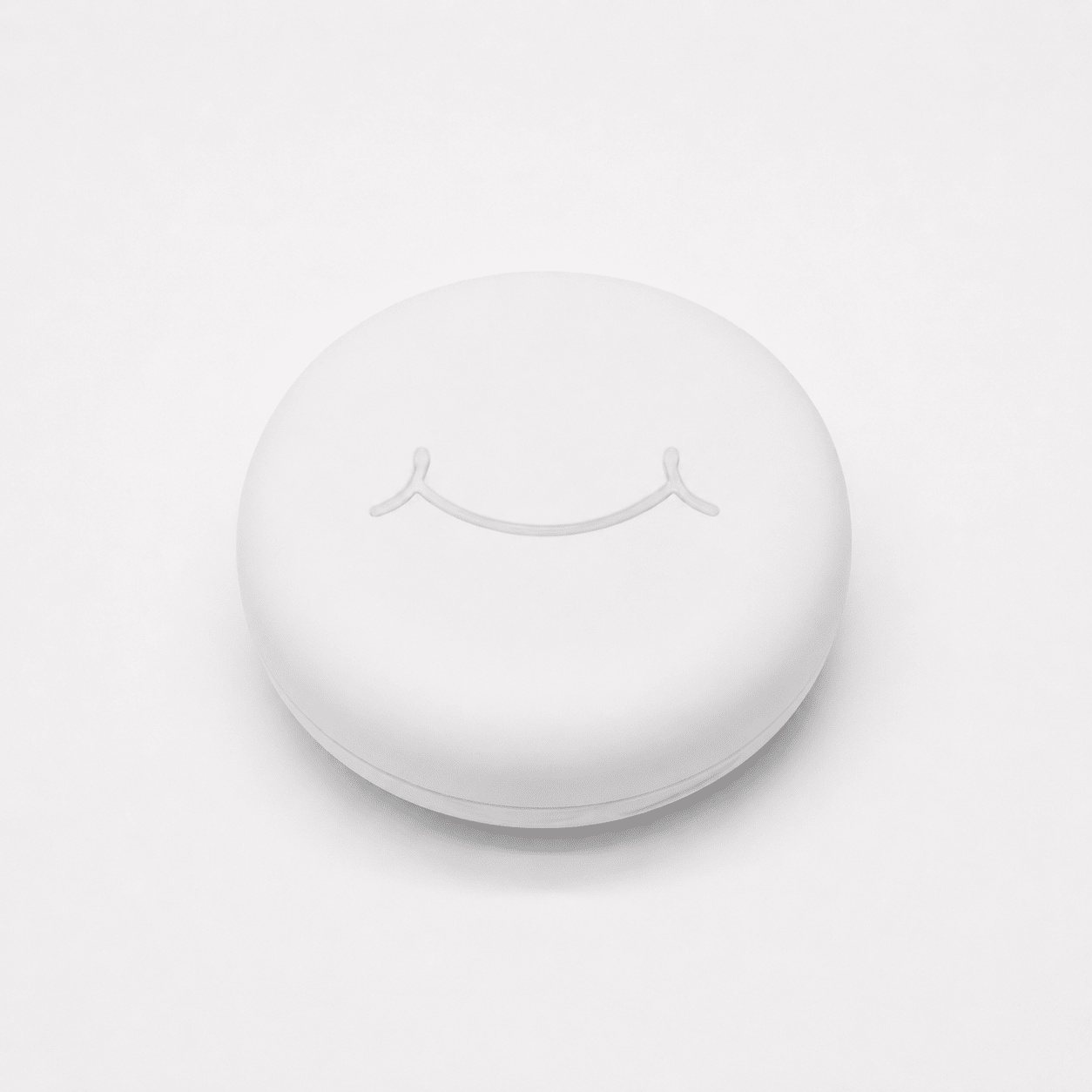 White case for clear retainers, clear aligners, night guards, mouth guards and more.